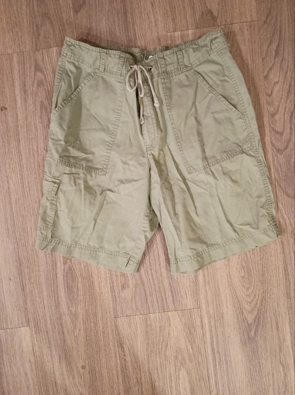 Women's Olive Casual Cargo Shorts